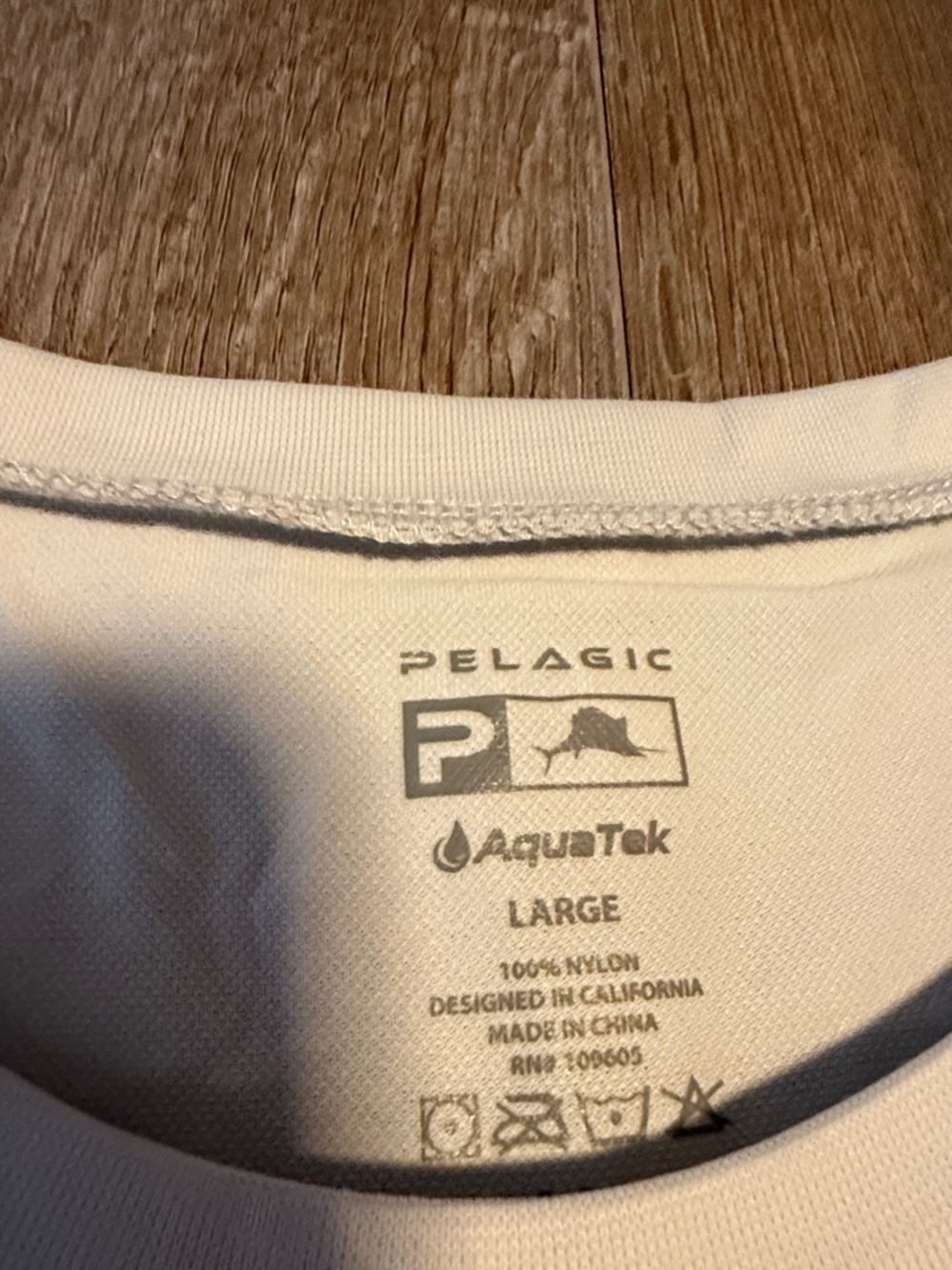 Pelagic White Long Sleeve Women’s Rash Guard - Picture 2 of 9